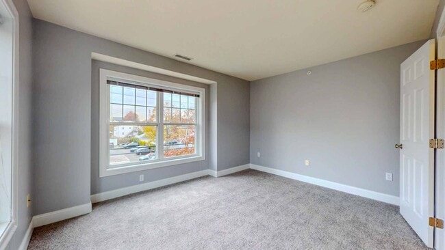 Building Photo - Spacious 2-Bedroom Townhouse with Loft – P...