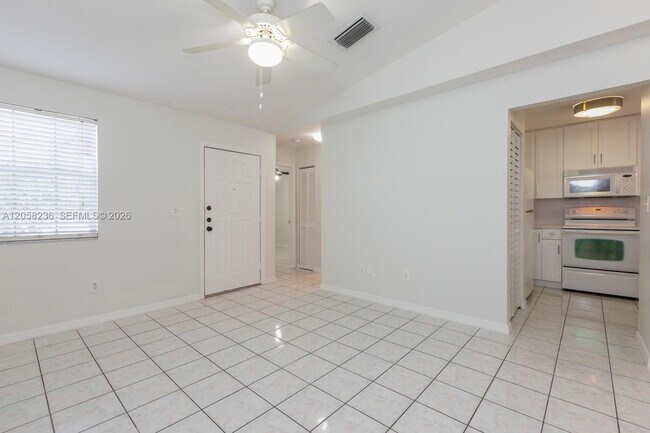 Building Photo - 20700 SW 81st Ave