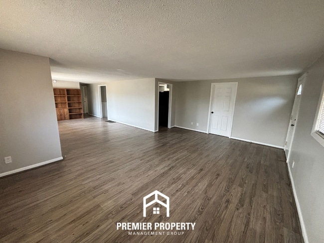 Building Photo - Family-Friendly 3BR Trussville Home with Hardwood Floors & Spacious Backyard