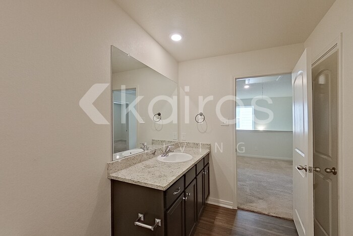 Building Photo - 3958 Turtle Creek