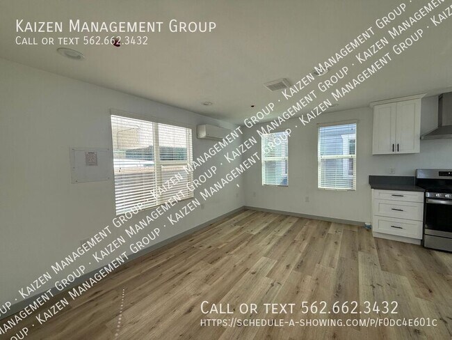 Building Photo - 534 W 14th St