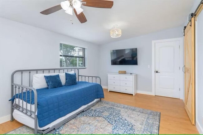 Building Photo - 3762 Catalina Rd