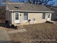 Building Photo - 402 E Pleasant Vw Dr