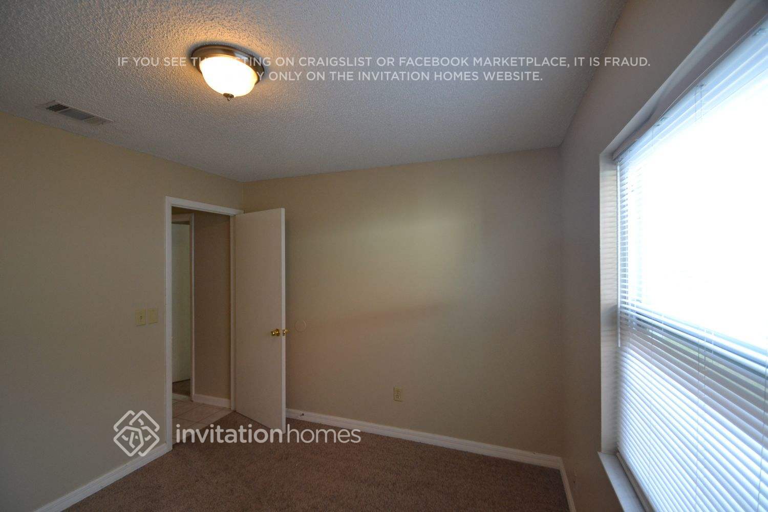 Building Photo - 4636 E Eastwind Dr
