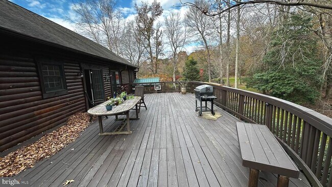 Building Photo - 18304 Hawkins Rd