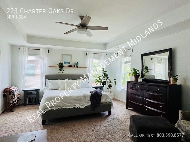 Building Photo - 223 Charter Oaks Dr