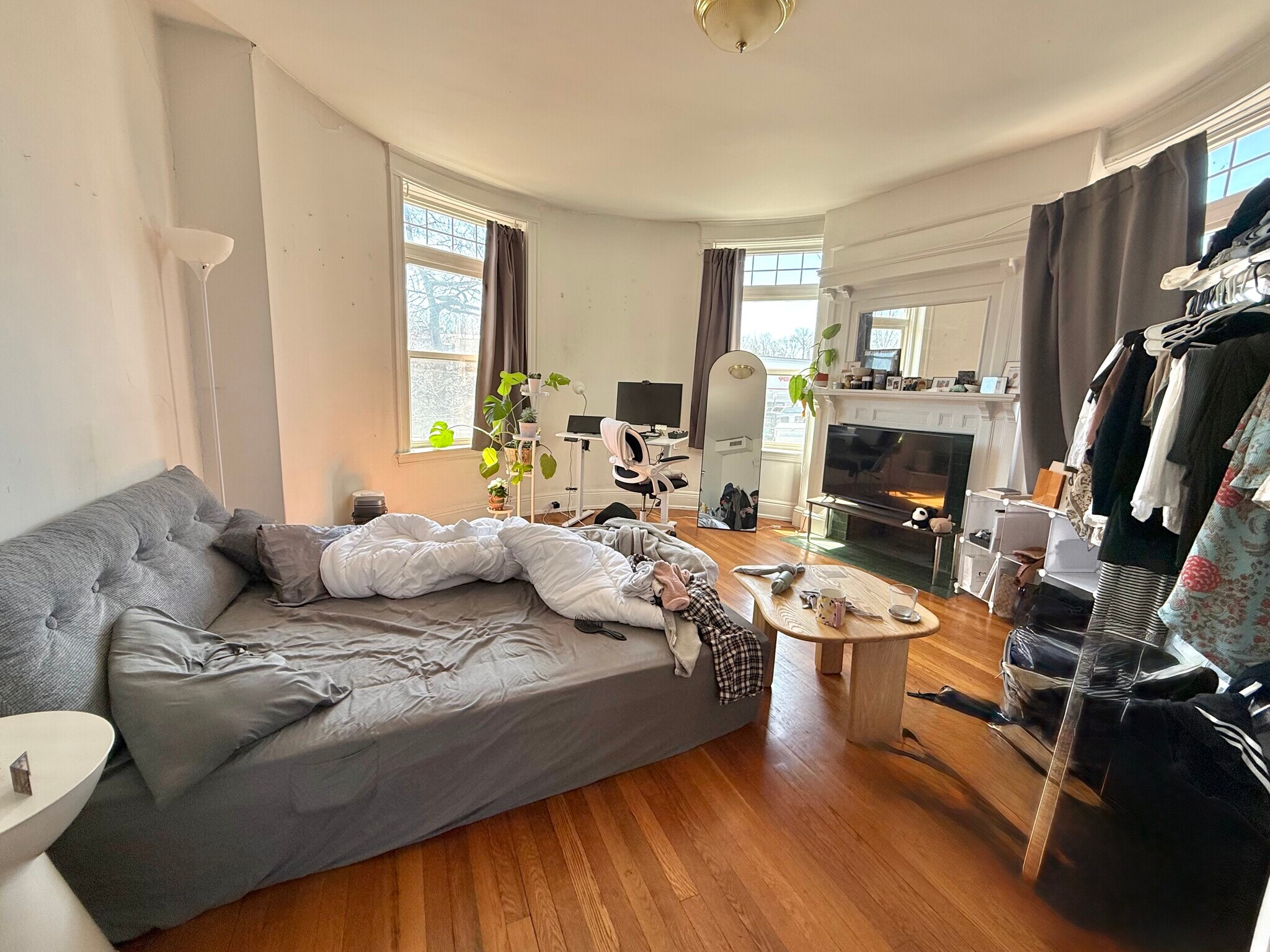 Building Photo - 1908 Beacon St