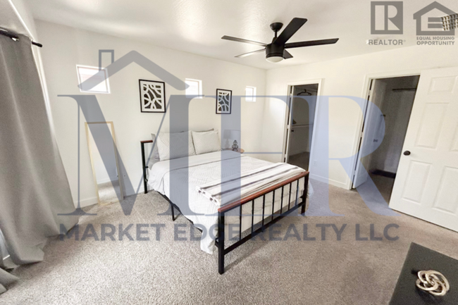Building Photo - 3Bed/2Bath Furnished Home 2 Car Gar - 19th...