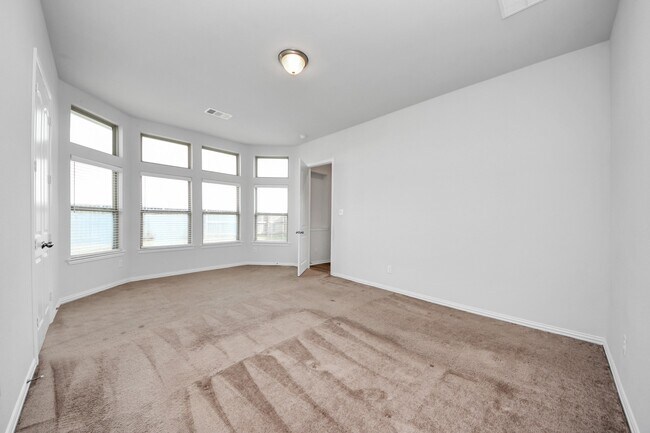 Building Photo - 165 Sunray Creek Dr