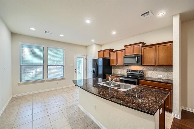 Building Photo - 16001 Hampton Bliss Trce