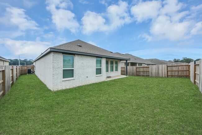 Building Photo - 31502 San Floro Dr