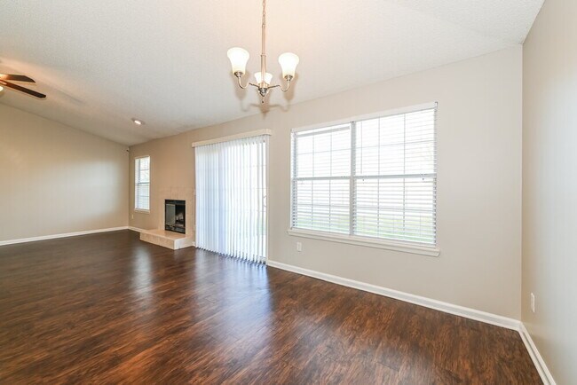 Building Photo - 11181 Coldfield Dr