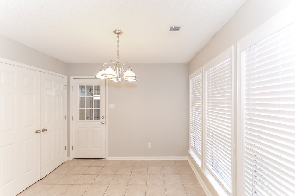 Building Photo - 3448 Pendulum Dr E