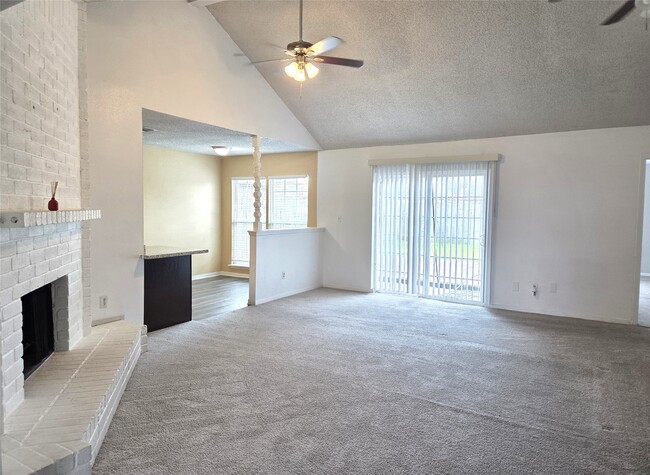 Building Photo - 13427 Juniper Point Dr
