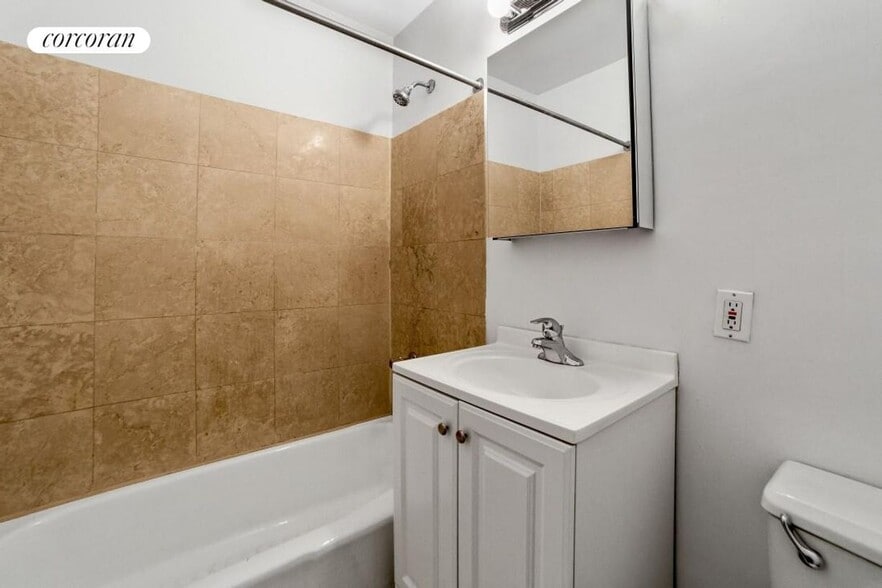 Building Photo - 238 E 50th St