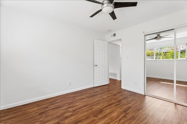 Building Photo - 1833 Fremont Ct