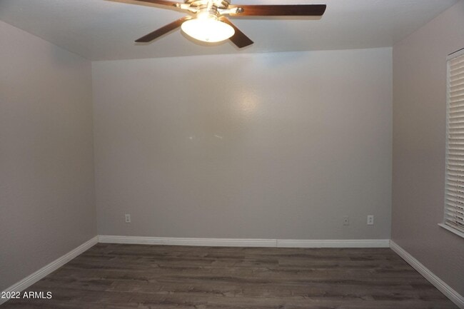 Building Photo - 2046 N Parish Ln