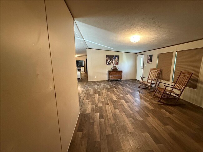 Building Photo - 271 Co Rd 3604