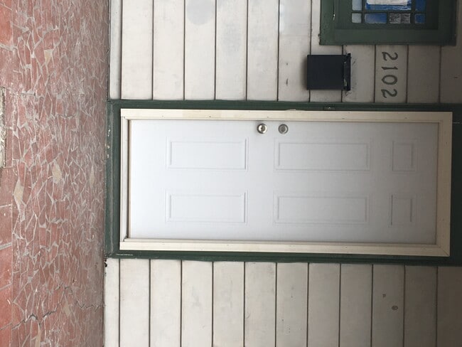 Building Photo - 2102 Marshall Ave