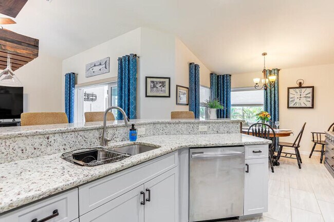 Building Photo - 540 Southland Rd