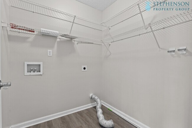 Building Photo - 128 Pennbrook Ln