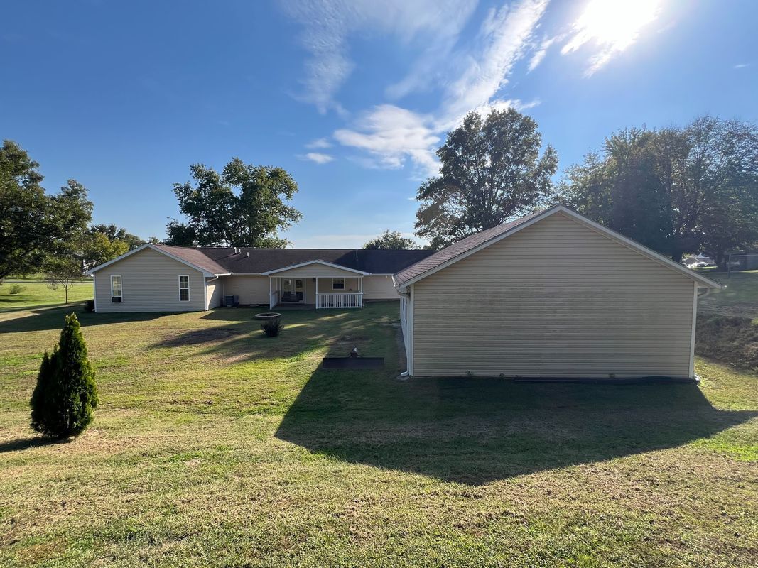 Building Photo - 398 Shady Brook Dr
