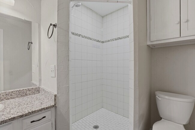 Building Photo - 2404 SW 79th St