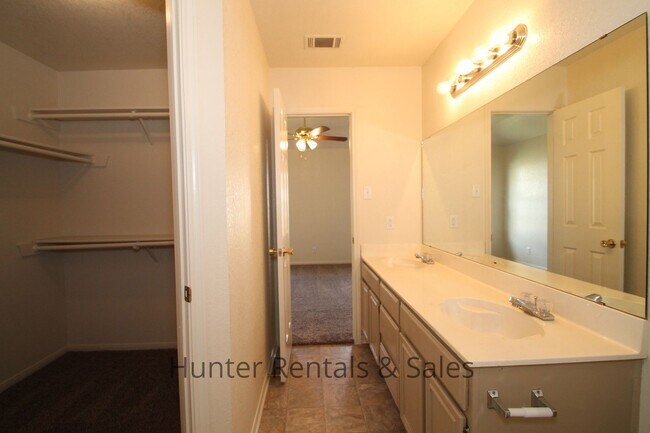 Building Photo - South Killeen Home