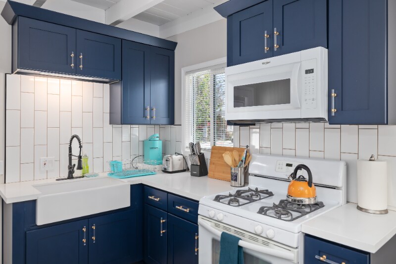 Building Photo - 281 E Pleasant St