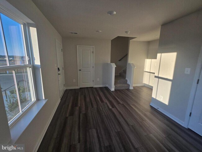 Building Photo - 1368 Red Clover Ln