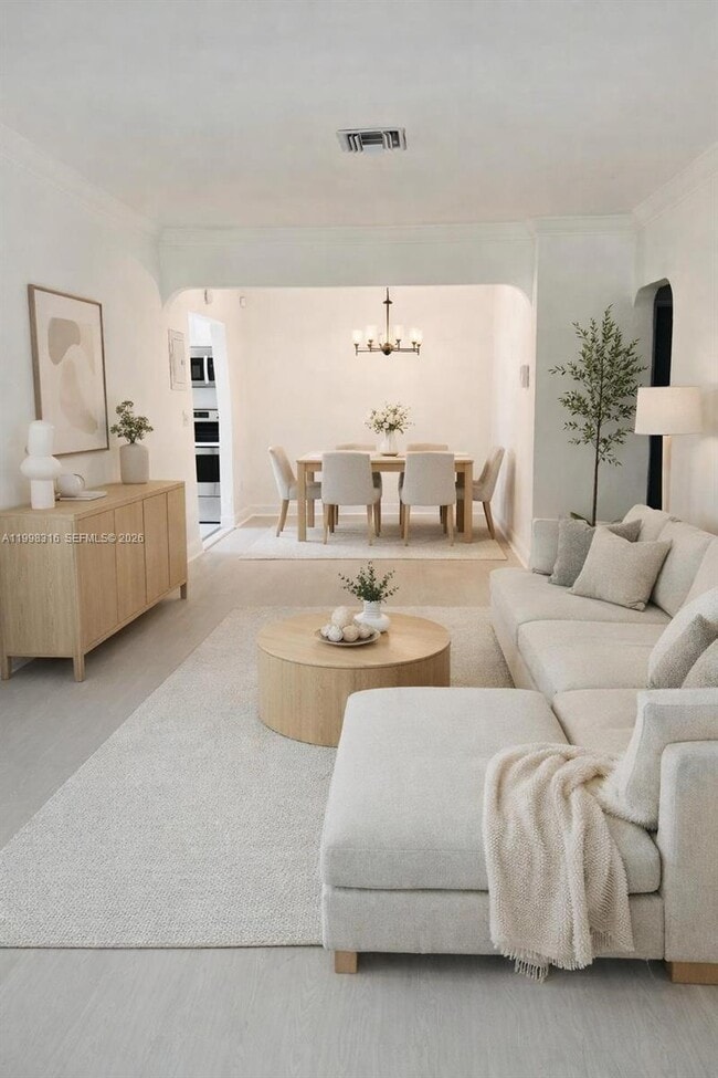 Building Photo - 1641 Arthur St