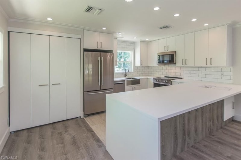 Building Photo - 1219 Solana Rd