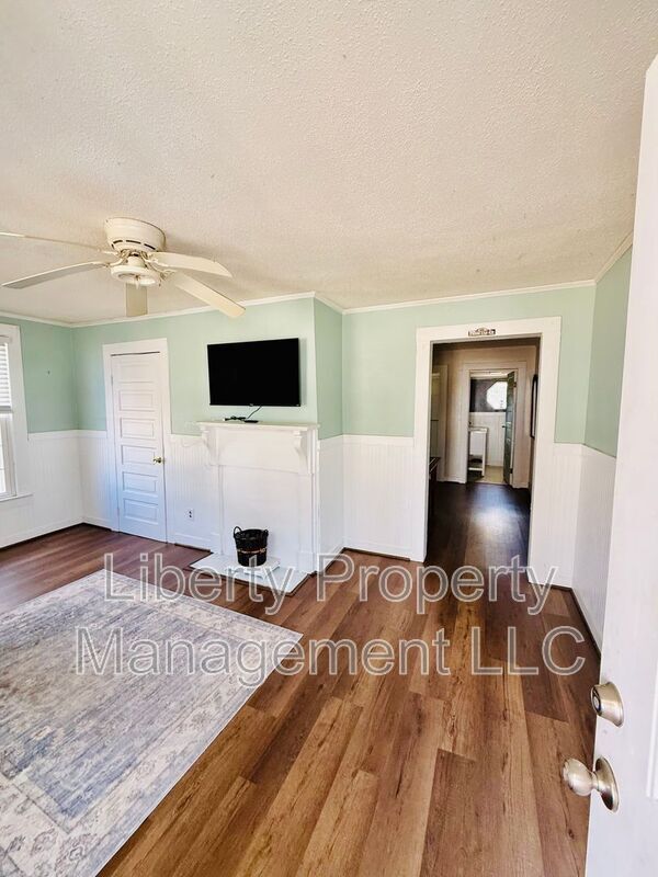 Building Photo - 205 East E Street