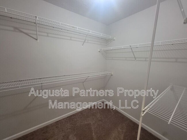 Building Photo - 4779 Cold Springs Dr