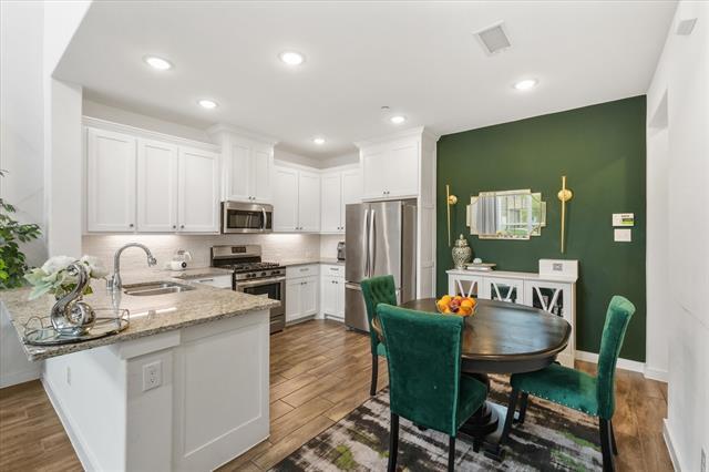 Building Photo - 5824 Ridgeline Dr