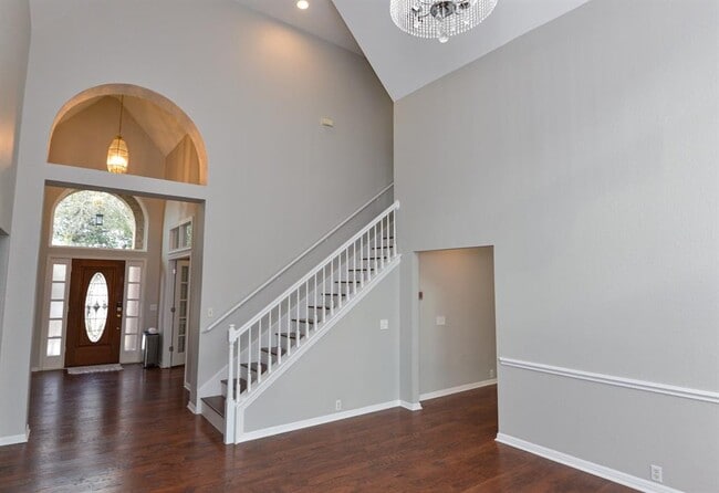 Building Photo - 8517 Sweet Cherry Dr