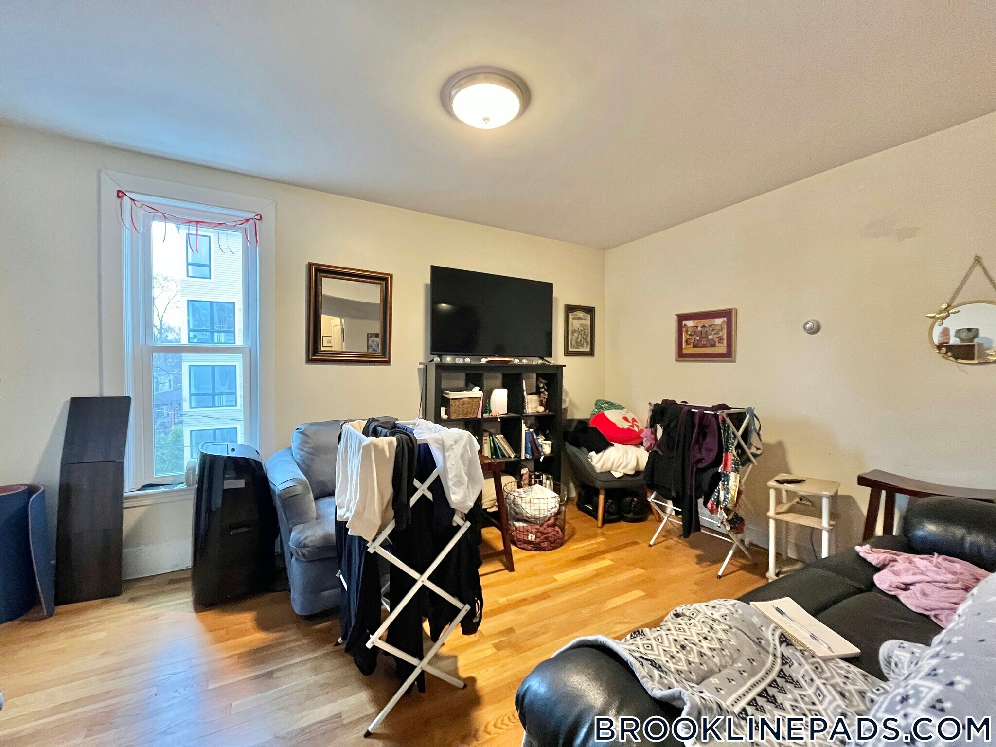 Building Photo - 11 Leverett St