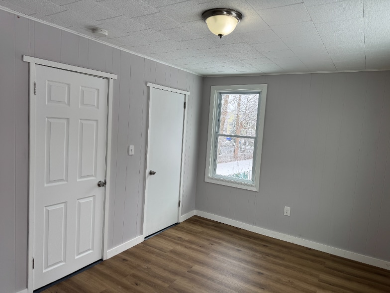 Building Photo - 18.5 Randall St