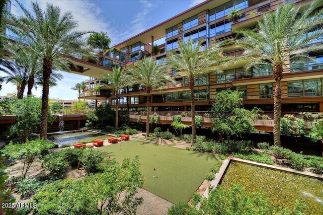 Building Photo - 7117 E Rancho Vista Dr