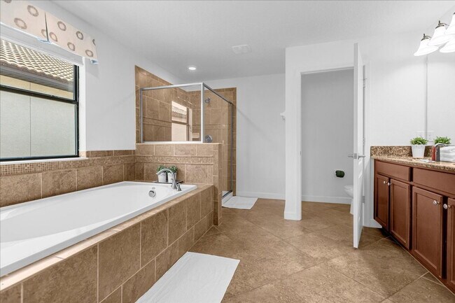 Building Photo - 1483 Rolling Fairway Dr