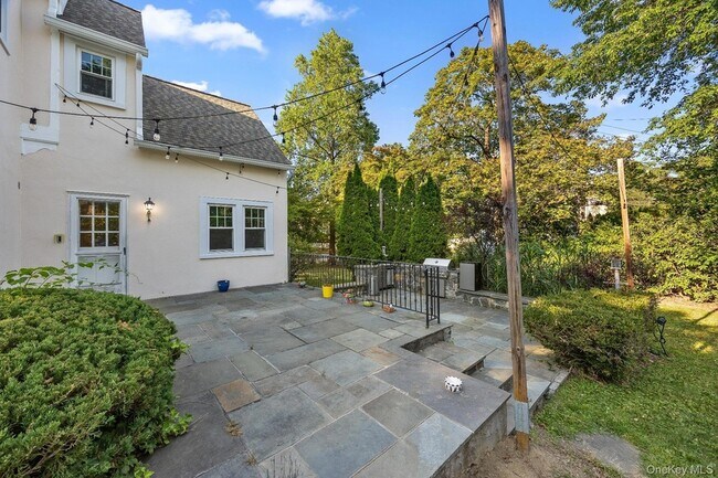 Building Photo - 84 Harvard Dr