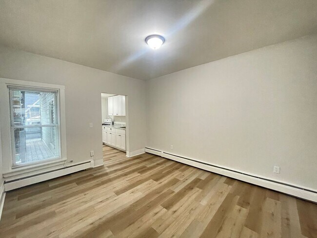 Building Photo - 51 Pennacook St