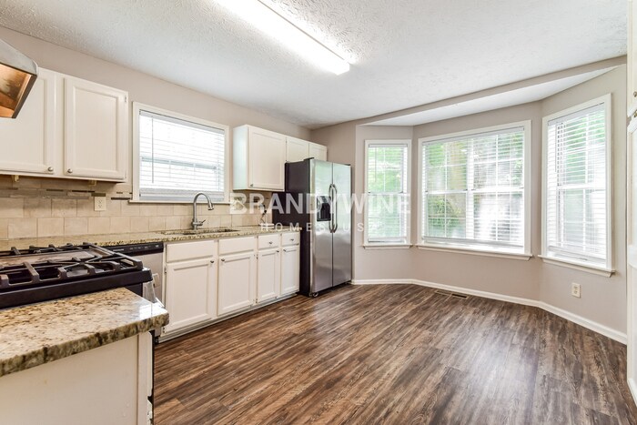 Building Photo - 5649 Longbow Dr