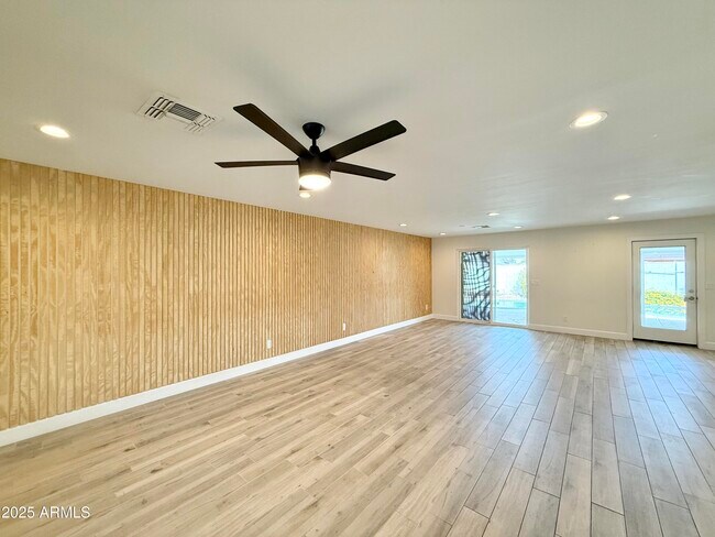 Building Photo - 3625 Hayden Rd