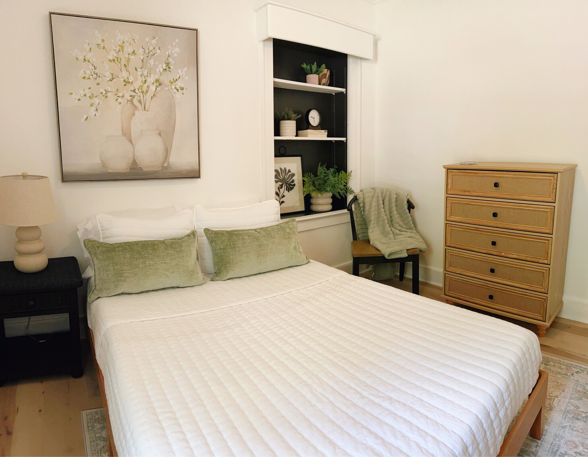 Building Photo - 102 Church St