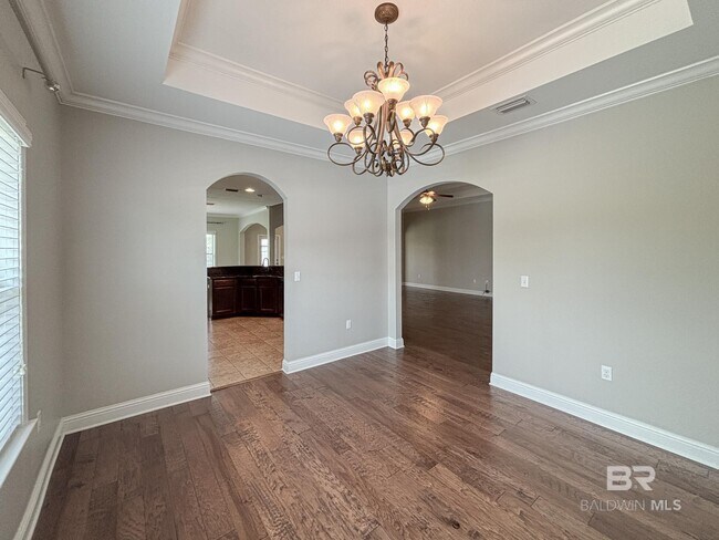 Building Photo - 24119 Weatherbee Park Dr