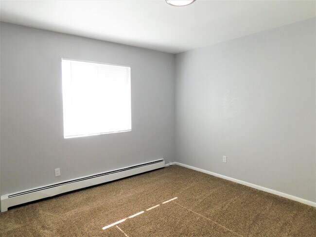 Building Photo - 3236 White Ave