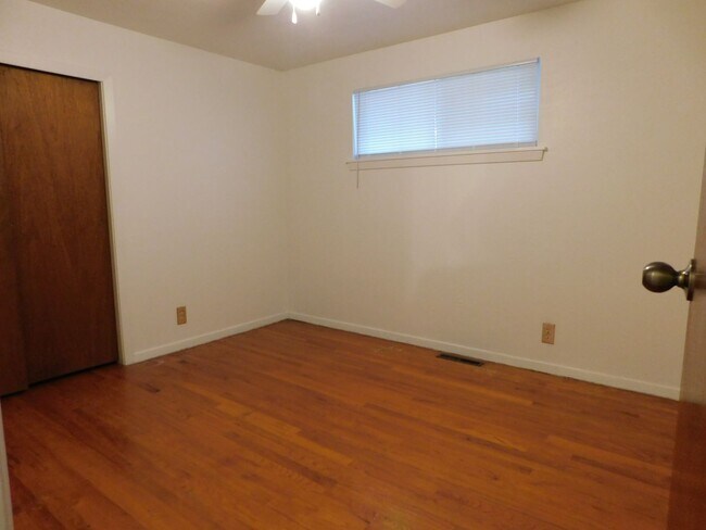 Building Photo - Spacious Ranch in Orchard Mesa