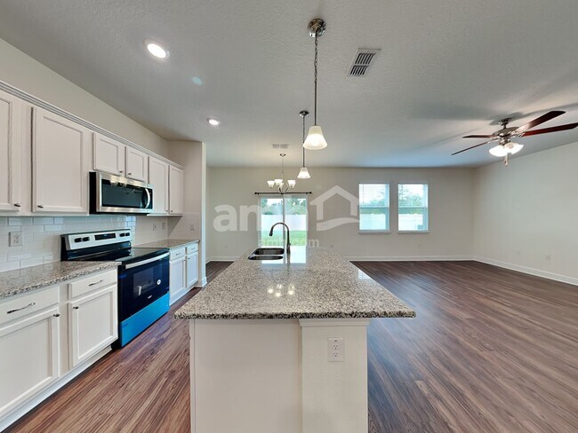 Building Photo - 4647 Reisswood Loop