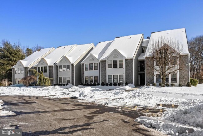 Building Photo - 1 Bridgewater Dr